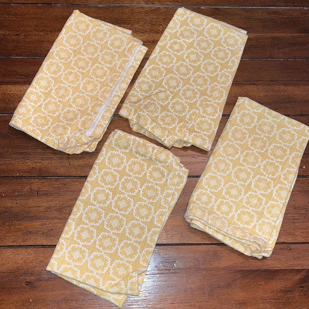 Set of 4 Yellow Patterned Decorative Dish Towels